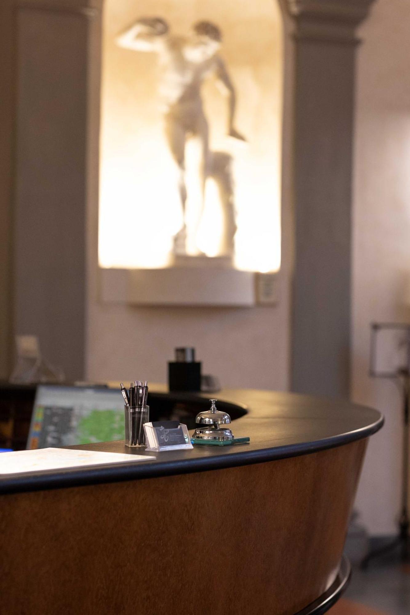 Relais Hotel Centrale "Dimora Storica" Firenze Bagian luar foto
