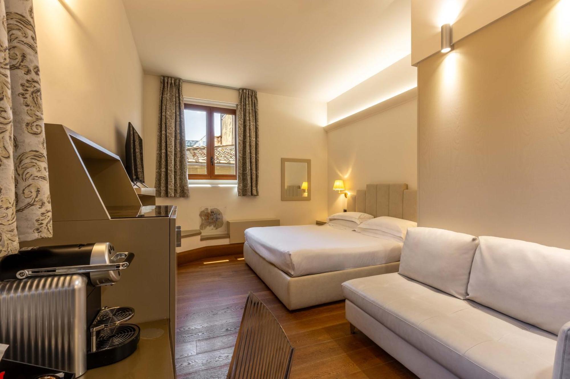 Relais Hotel Centrale "Dimora Storica" Firenze Bagian luar foto