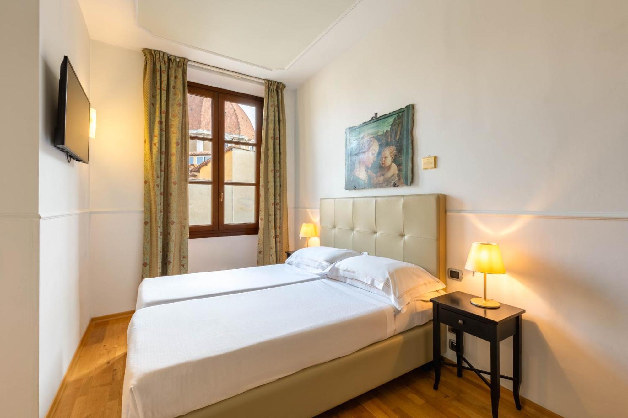 Relais Hotel Centrale "Dimora Storica" Firenze Bagian luar foto