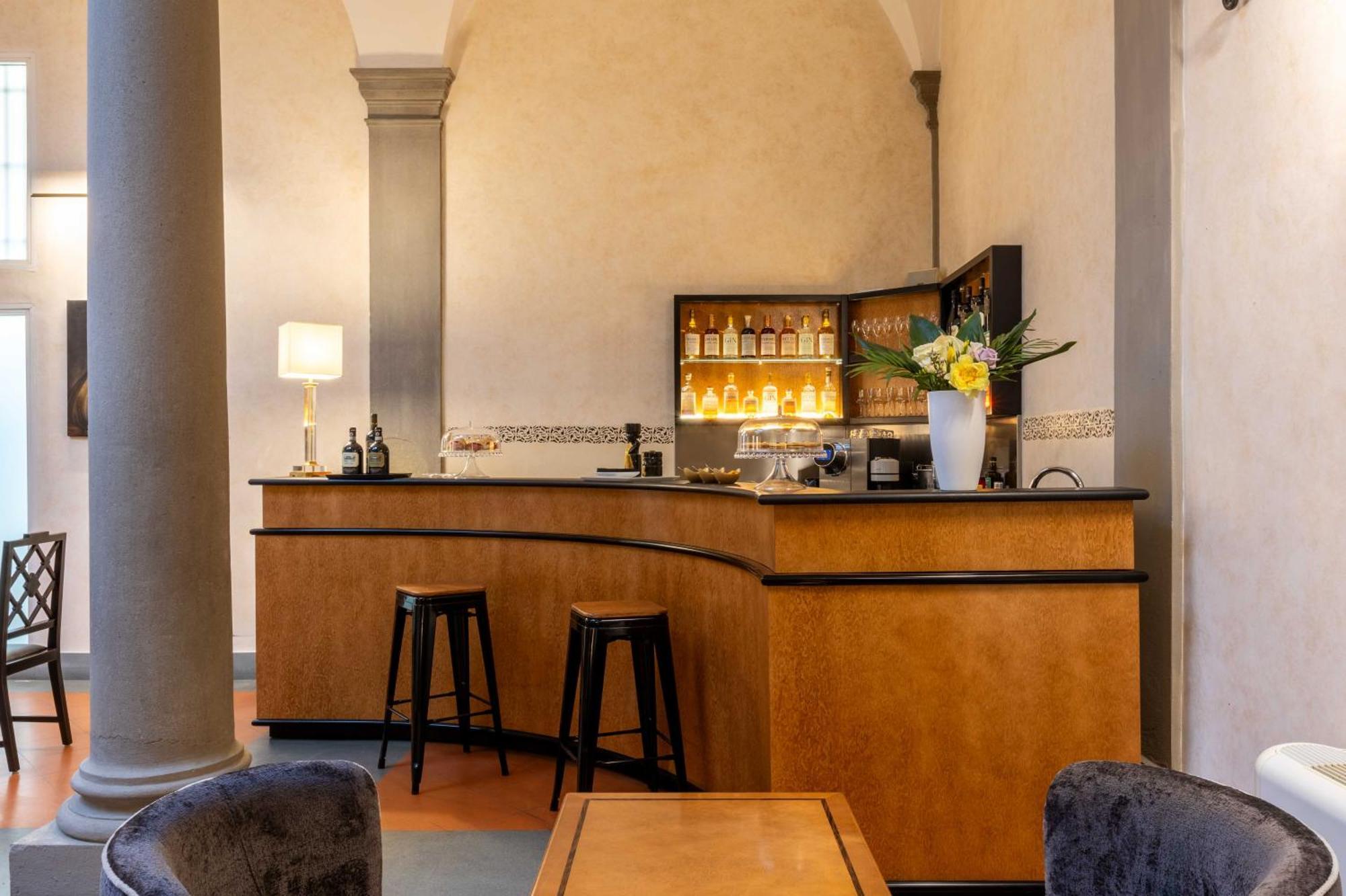 Relais Hotel Centrale "Dimora Storica" Firenze Bagian luar foto